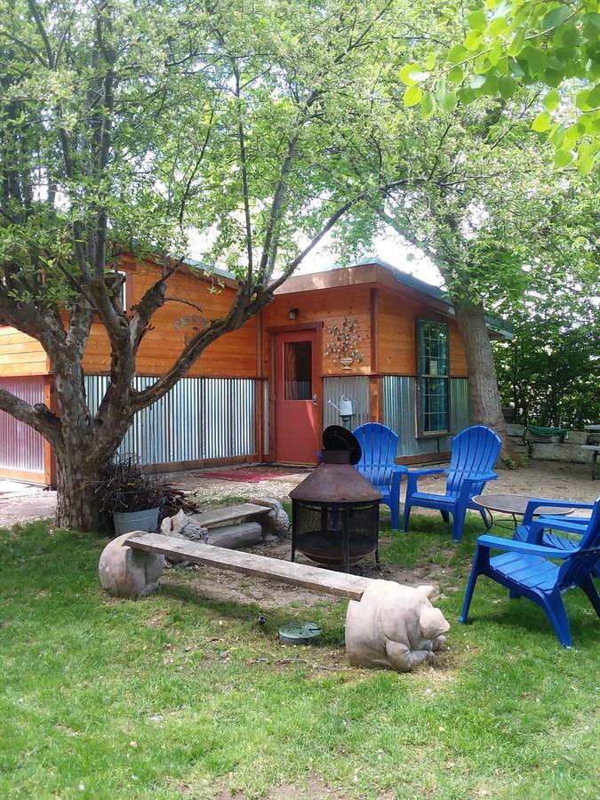 拉瓦隐秘小屋度假屋 熔岩温泉村 外观 照片